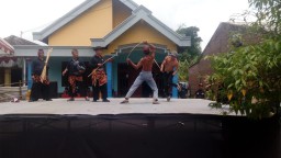 Lestarikan Budaya Leluhur, Warga Pekuwon Gelar Kesenian Ujung
