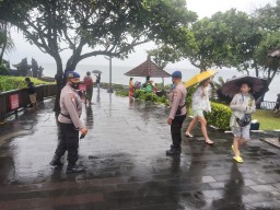 Polsek Kediri Amankan Jalur Wisata Dan DTW Tanah Lot, Antisipasi Sosial Trip Delegasi G20