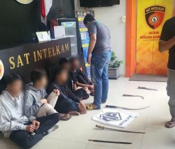 5 Anggota Gengster Ditangkap Polrestabes Surabaya