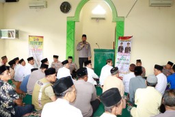 Jum’at Curhat, Kapolres Jombang Serap Aspirasi Warga Sumobito