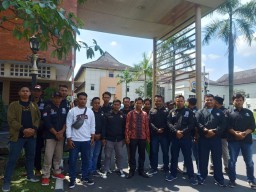 Kawal Kasus, Pemuda Tertembak Polisi Di Girisubo
