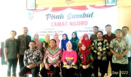 Endro Wahyudi Resmi Serahkan Tongkat Komando Camat Ngoro, Kepada Nur Evva Maylia