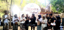 Wastra Alam Festival, Pasar Barongan Desa Mojotrisno 