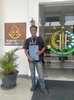 Bertepuk Sebelah Tangan, LIRA Adukan ke Kejaksaan dan Polresta Mojokerto