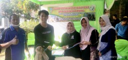 Mbak Ifa Salurkan 57 Ekor Kambing, Pada 2 Kelompok Ternak di Jombang 