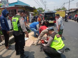 Penumpang Motor Matic Meninggal Dilokasi, Setelah Terlindas Roda Depan Truk 
