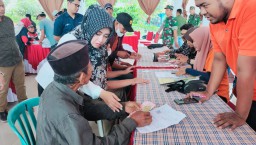 Pemkab Mojokerto Salurkan BLT-DBHCHT Tahun 2023, Kepada 199 Orang Penerima Manfaat