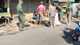 Koramil 1902/PLD Bersama Muspika Plered Lakukan Pembersihan Pasar Kuliner