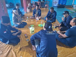 Caleg Partai Garuda Silahturahmi ke Pimpinan Padepokan Al Barokah Walahar