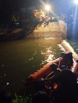 Warga Pacarpeluk Hanyut di Sungai Bendung dan Belum Diketemukan