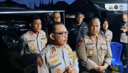 Kapolda Sumbar : Total 300 Orang Terbagi Menjadi 12 Tim Berhasil Evakuasi 11 Pendaki