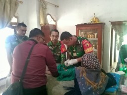 Koramil 0829-12/Modung, Gelar Khitan Gratis 15 Anak Yatim dan Duafa Desa Alaskokon