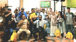 Relawan Pendowo08 Mojokerto Raya, Buka Puasa Bersama dan Bagikan Parcel Untuk Korcam