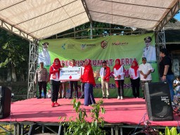 Bupati Mojokerto Gelar Jumat CERIA di SMPN 1 Dlanggu