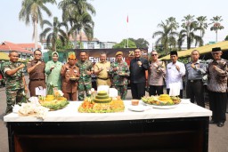 Kodim 0619/PWK Tutup Giat Peringatan HUT ke 78 Kodam III/Siliwangi Dengan Potong Tumpeng