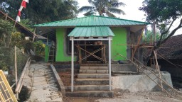 Rehab Musholla, Salah Satu Sasaran Satgas TMMD Ke 120 Kodim 0619/PWK