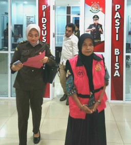 Gelang Baja Oknum Kades dan Mantan Sekdes Dusunan Barat Seharga Veloz Baru
