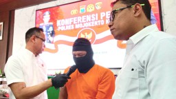 Perdayai Korban Hingga Ratusan Juta Dukun Palsu Asal Kemlagi Dibekuk Polisi
