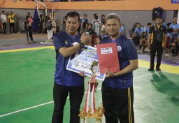 Wakapolres Jombang Tutup Turnamen Bola Voli Kapolres Jombang Cup 2024