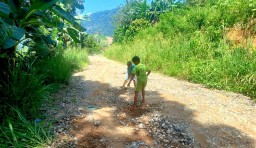 Warga Pipikoro Keluhkan Akses Jalan Yang Sudah Tahunan Rusak