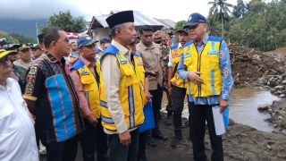 Menteri PU Tinjau Nagekeo, Jembatan Bailey Jadi Solusi Darurat Pasca Banjir