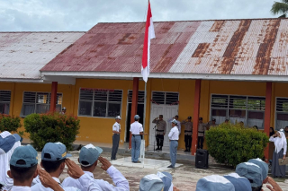 Kasat Binmas Polres Touna Ajak Pelajar SMK Informatika Jauhi Narkoba dan Bullying
