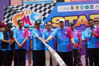 Gerak Jalan Mojokerto–Surabaya 2025 Dilepas: Ribuan Peserta Telusuri 55 KM Jejak Perjuangan