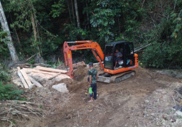 Diduga Tambang Ilegal di Lahan Kades Kasimbar Barat, Alat Berat Mulai Beroperasi