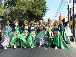 Karnaval Budaya Meriahkan HUT RI ke-81 di Desa Dlanggu