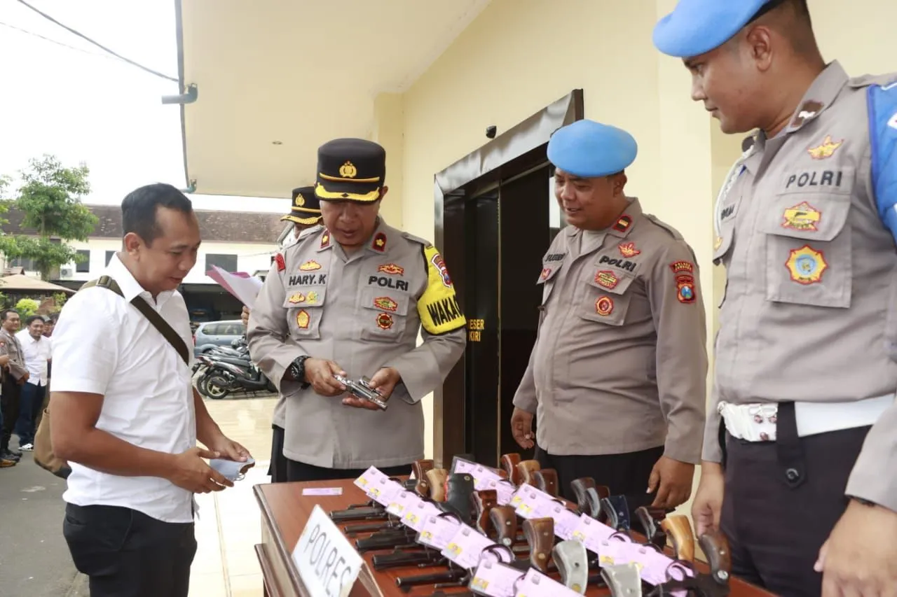 Wakapolres Jombang, Pimpin Langsung Pemeriksaan Senpi Organik