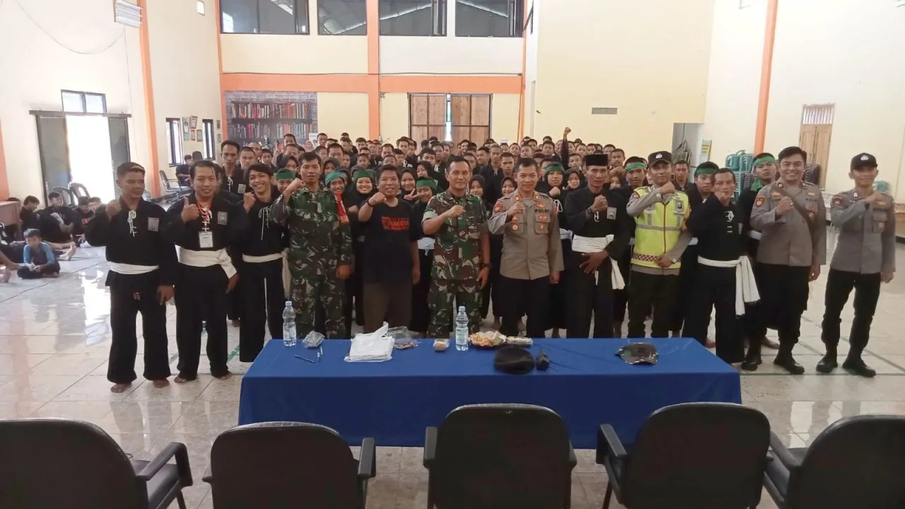 Kapolsek Tembelang, Hadiri Ujian Kenaikan Tingkat PSHT Ranting Tembelang