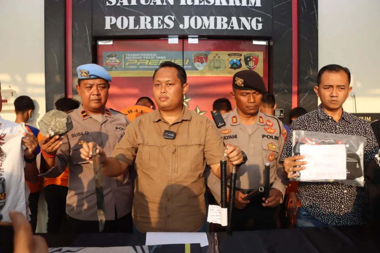 2 Anggota Polisi Luka, Rusak Kaca Mobil Patroli dan Pecahkan Kaca Pos Security