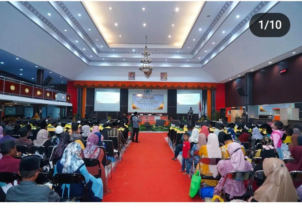 MTS Al Hidayah Bangkalan Menggelar Wisuda