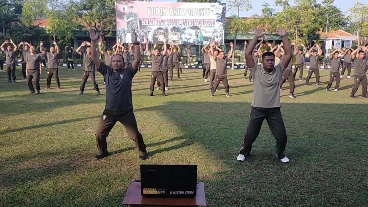 Semangat Bina Fisik dan Jaga Kebugaran Tubuh, Anggota Kodim Gresik Laksanakan SKJ