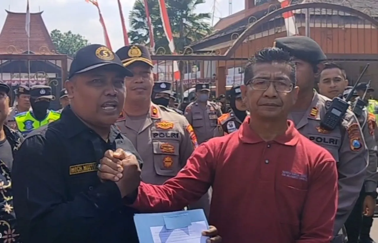 AMM Desak Pemkab Mojokerto, Laporkan Rocky Gerung ke Mabes Polri