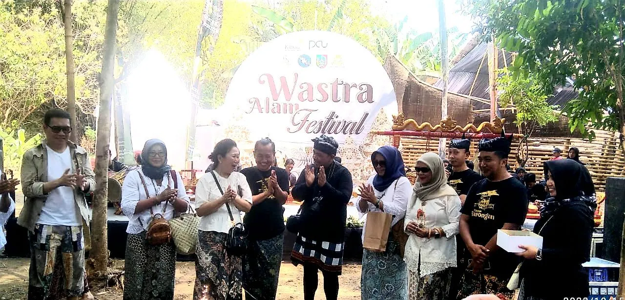 Wastra Alam Festival, Pasar Barongan Desa Mojotrisno 