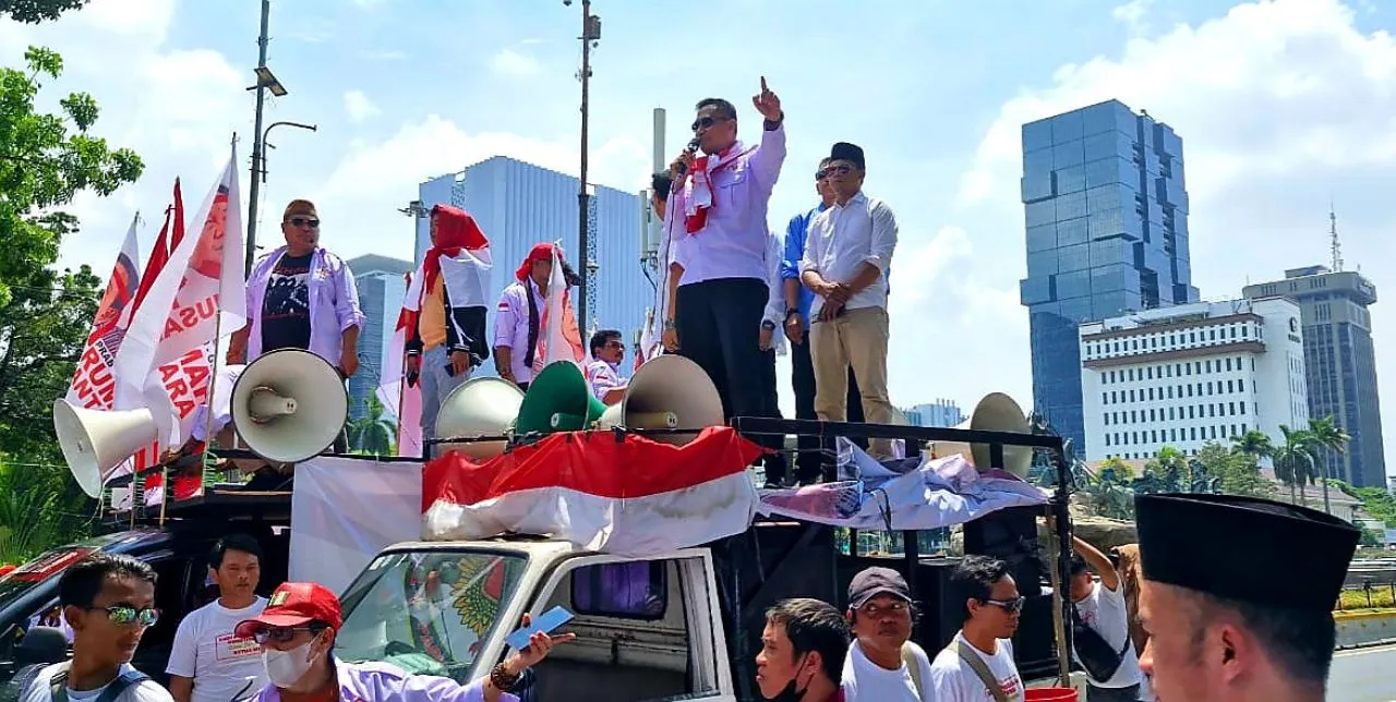 Ada Apa Dengan MKMK? Aliansi Penegak Konstitusi, Gelar Aksi Unras Depan Gedung MK