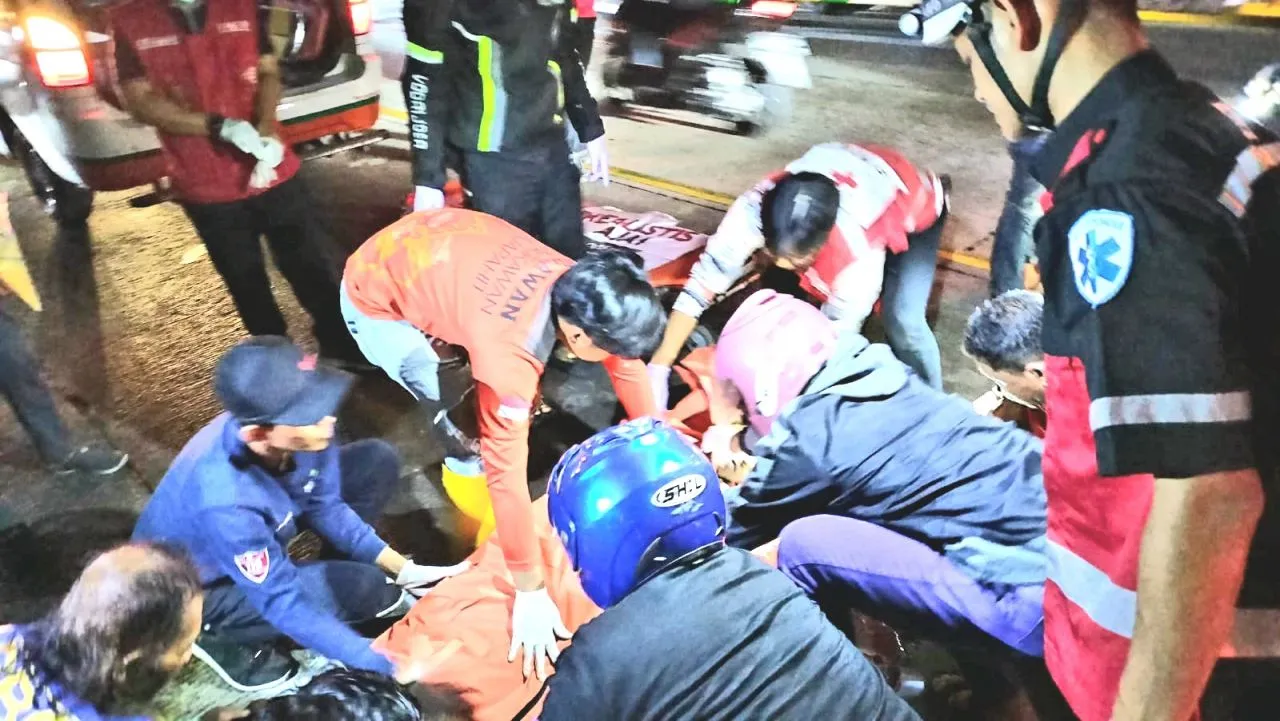 Karyawan Pabrik Galvalum, Tergelincir dan Terlindas Truk Muatan Gula