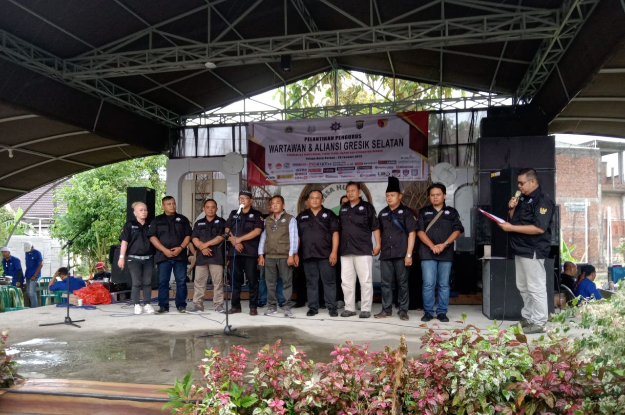 Pelantikan pengurus Wartawan dan Aliansi Gresik Selatan