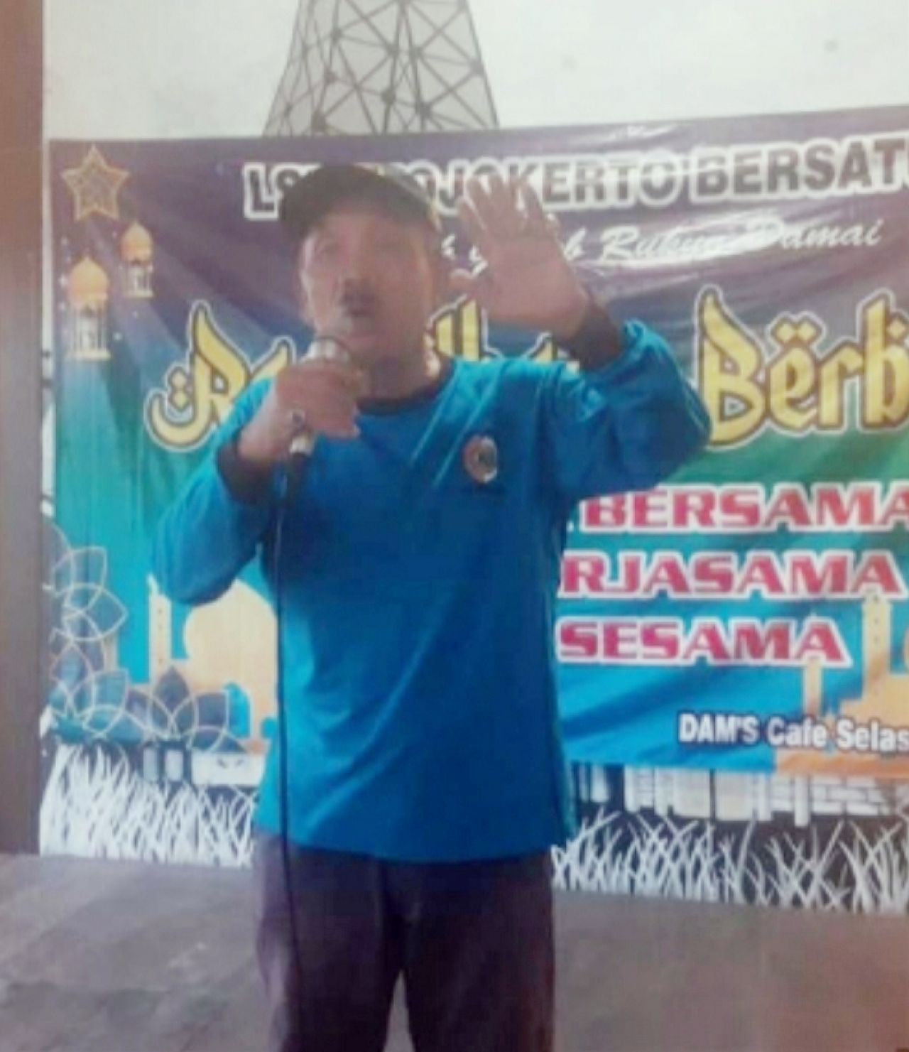 Sambutan : Machrodji Machfud sampaikan pesan dalam pidato sambutannya agar LSM Mojokerto bisa rukun,damai,bersatu dan kompak