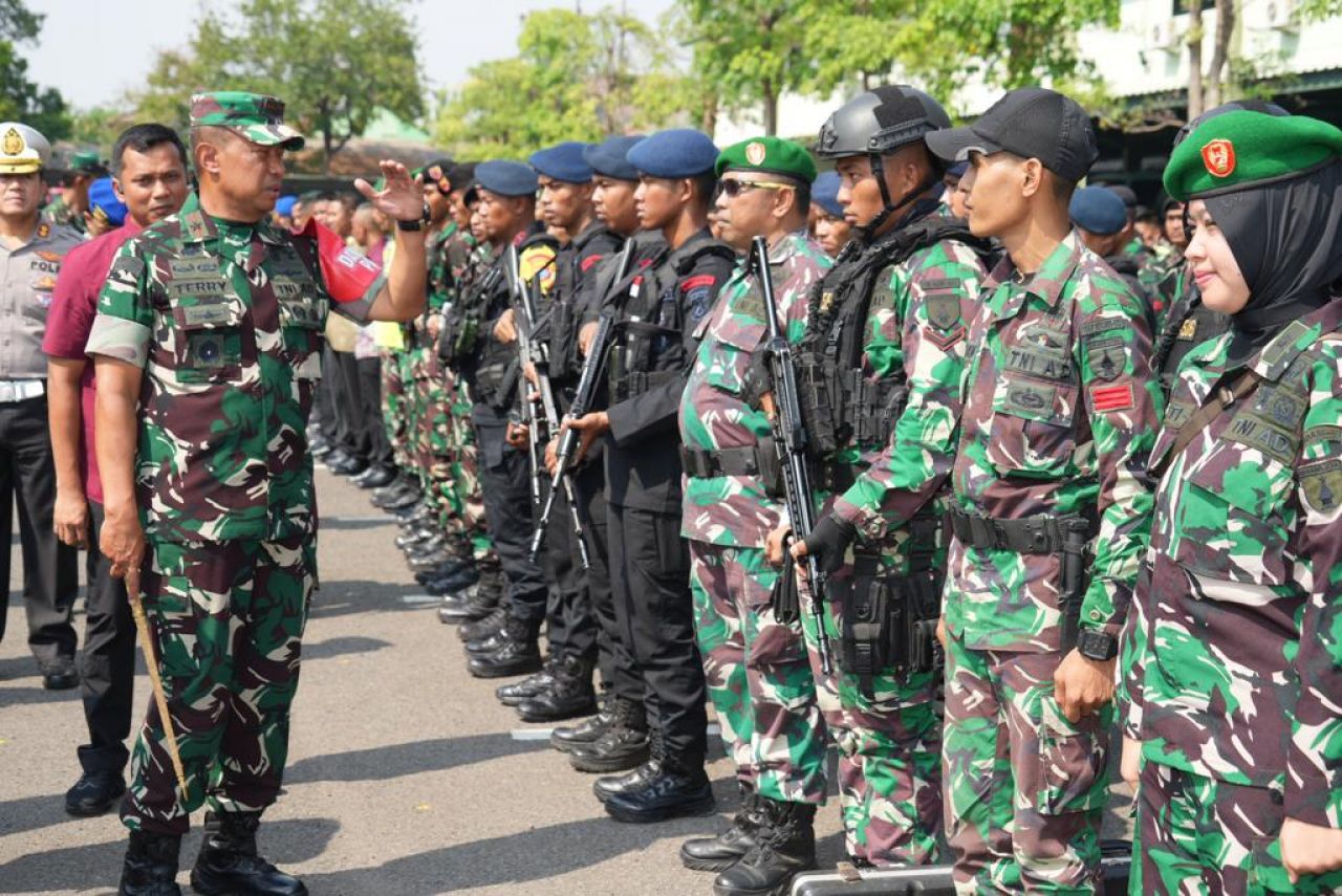 Cek : Komandan Korem 084/BJ Brigjen TNI Terry Tresna Purnama, S.I.Kom., M.M., pastikan satgas pengamanan siap menjalankan tugas pengamanan tamu VVIP