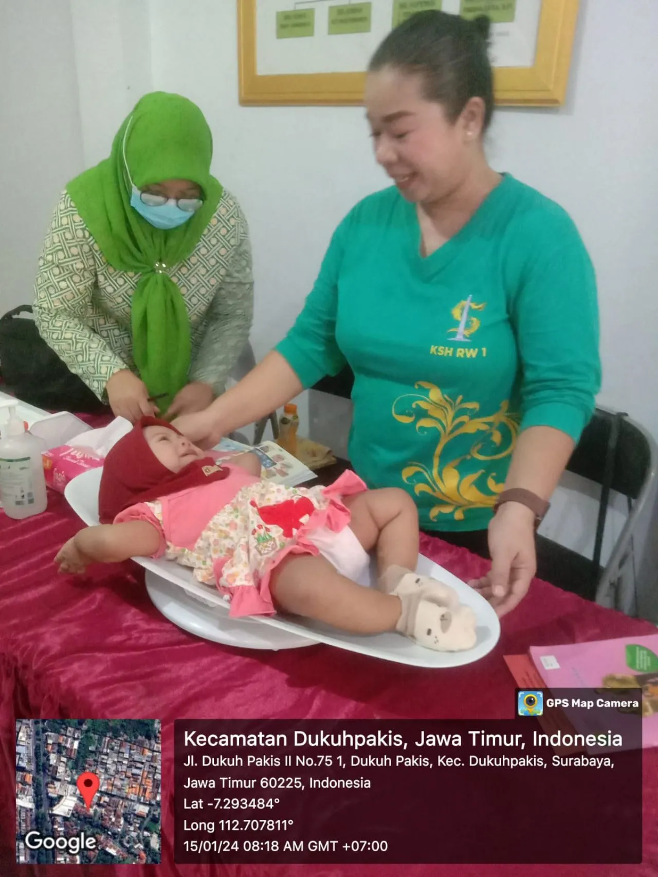 Camat Dukuh Pakis Surabaya Canangkan Sub PIN Folio Serentak Pada Bayi dan Balita