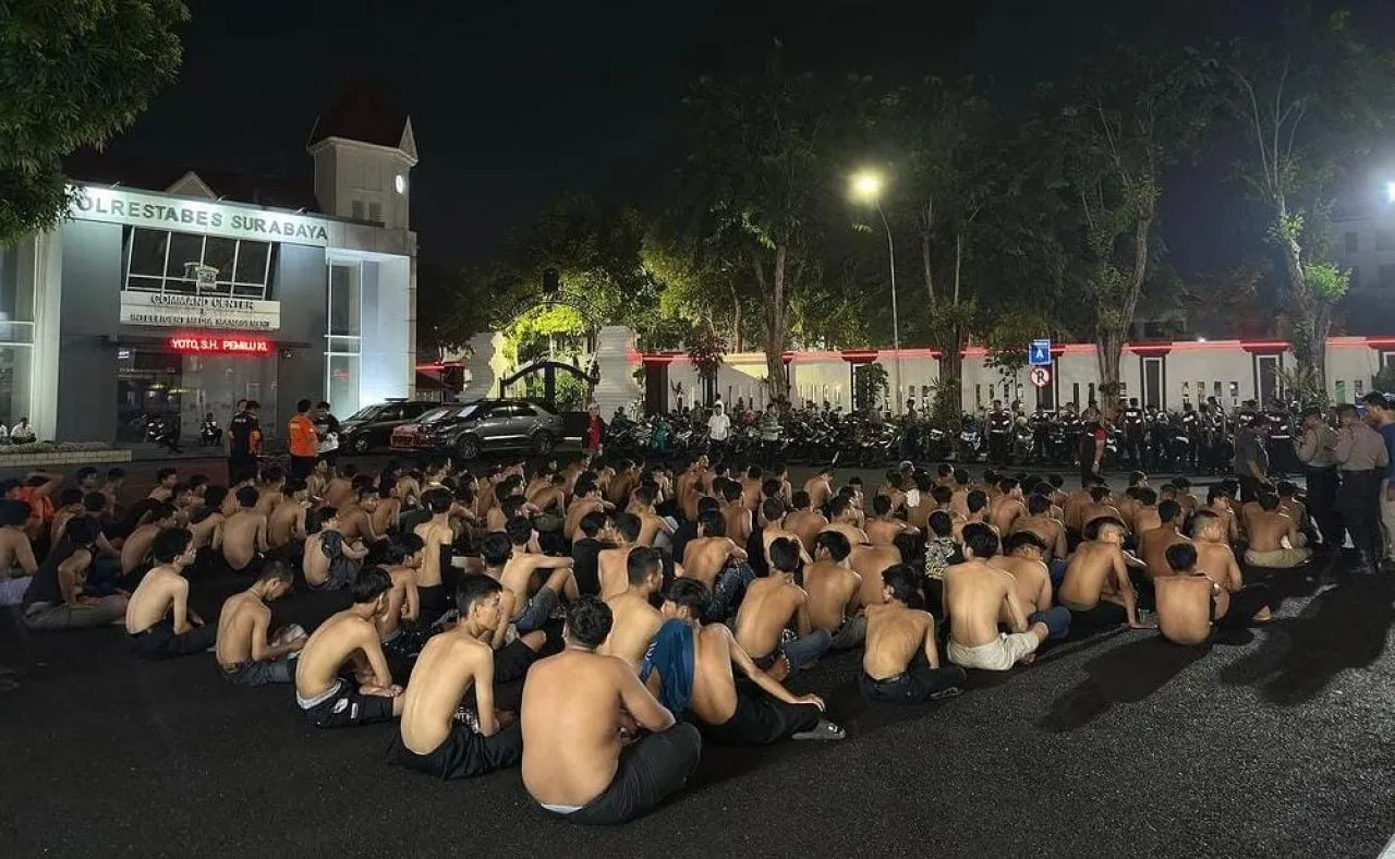 Preventif : 139 Pemuda di Giring ke Mapolrestabes Surabaya