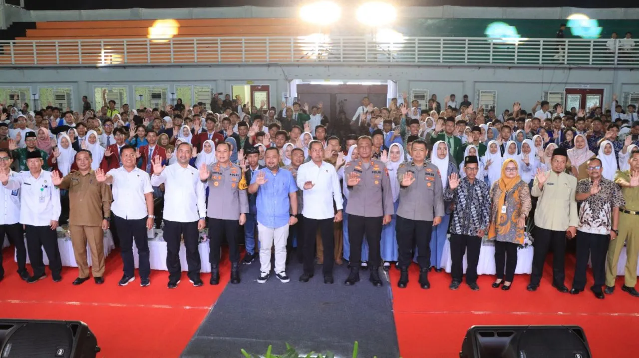 Ada Apa? Direktorat Narkoba Polda Jatim Kumpulkan Pelajar dan Santri di WEP