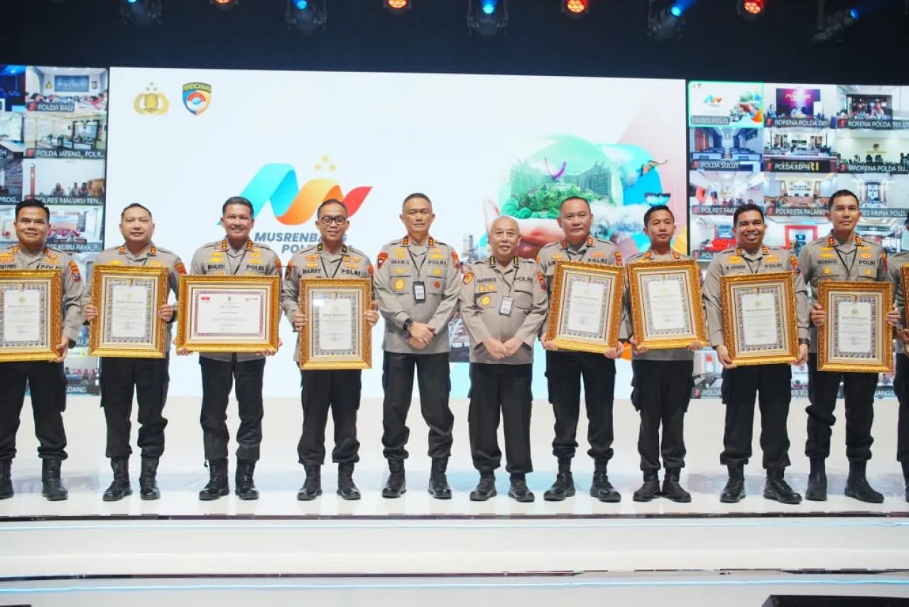 Polres Jombang Raih Penghargaan Unit Pelayanan Publik Terbaik dari KemenPAN-RB