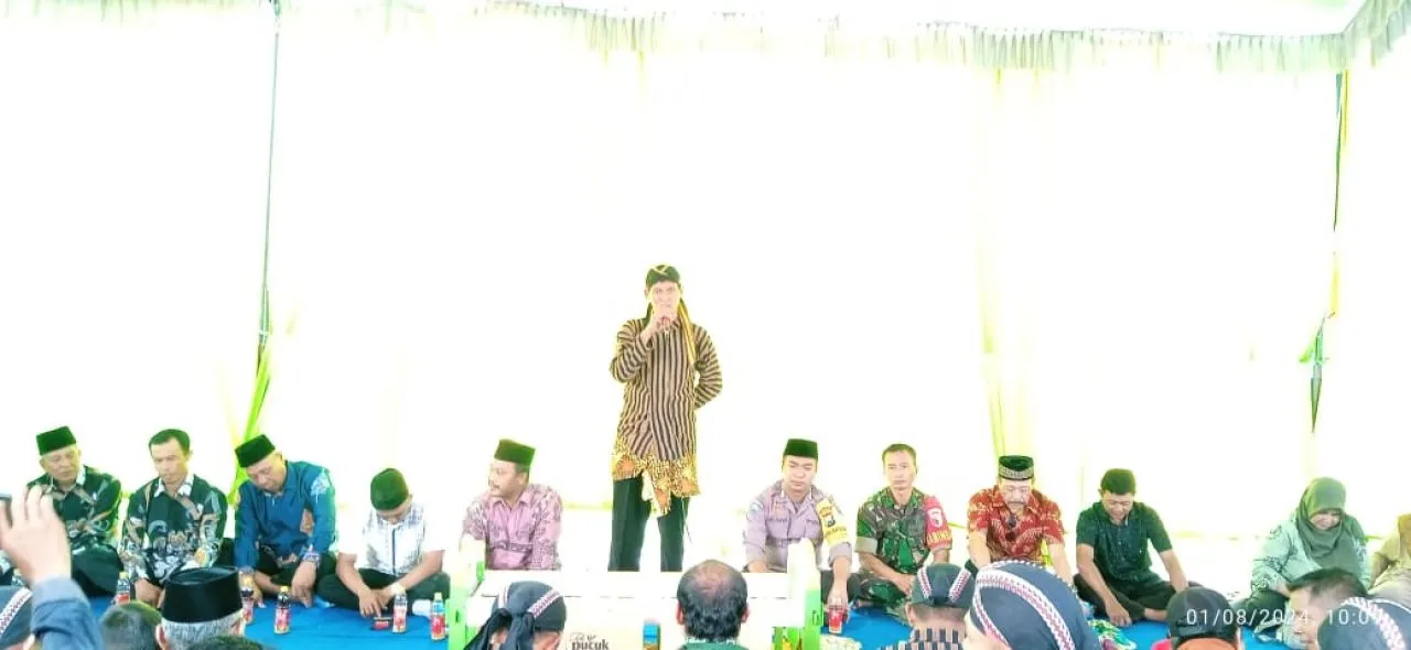Perkokoh Tali Silaturahmi Warga Jantigangong Gelar Nyadran dan Wayang Kulit