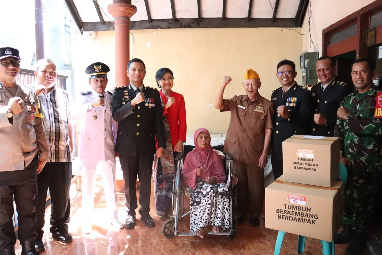Hormati Pejuang : Kapolresta Mojokerto Anjangsana ke Veteran Perang