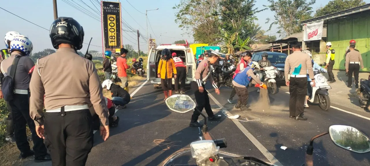 Karyawati Borongan Tjiwi Terlindas Truk Saat Hendak Berangkat Kerja