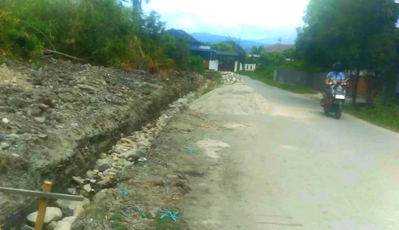 Warga Birobuli Selatan Keluhkan Managemen K3 CV Kasijari Membangun