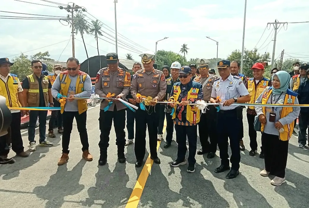 Jembatan Penghubung 2 Provinsi Resmi Dibuka Oleh Kepala BPJN-Sulteng